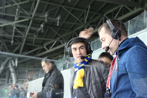 Комментаторы Самат Смаков и Тимур Сулейменов готовы к началу матча Казахстан — Чехия