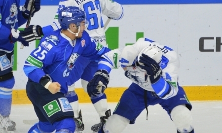 Пресс-атташе сборной России поздравил Дамира Рыспаева с ярким домашним дебютом