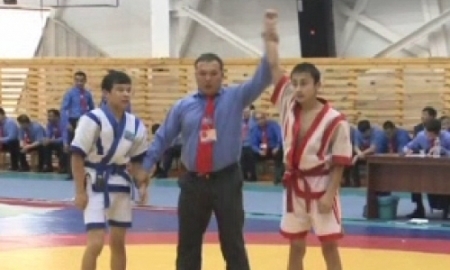 Рекордное число палуанов съехалось на турнир «Жас Барыс»