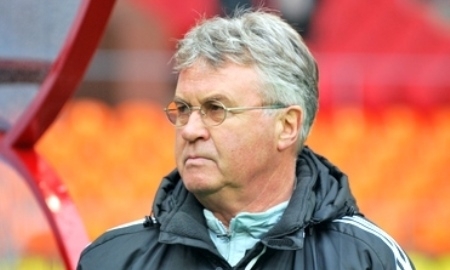 Хиддинк пообещал уйти в отставку в случае поражения от Латвии