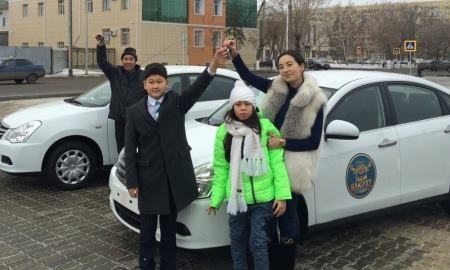 Два автомобиля вместо одного получили зрители «Әлем Барысы» в Павлодаре