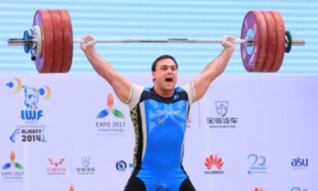 <strong>Илья Ильин — четырехкратный чемпион мира с рекордом в «толчке»</strong>