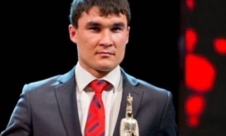 Казахстанский боксер Серик Сапиев отмечает день рождения в Англии