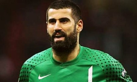 Волкан Демирел не сыграет с Казахстаном