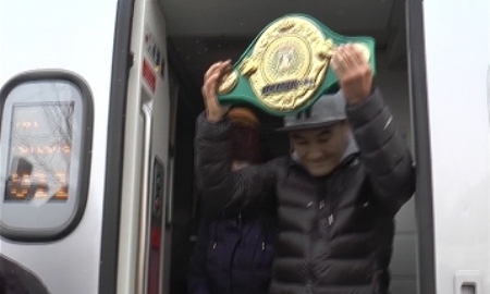 В Петропавловске торжественно встретили знаменитого земляка — боксера-профессионала Жаната Жакиянова 