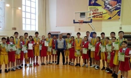 Уральские баскетболисты заняли третье место в финальных играх Школьной лиги
