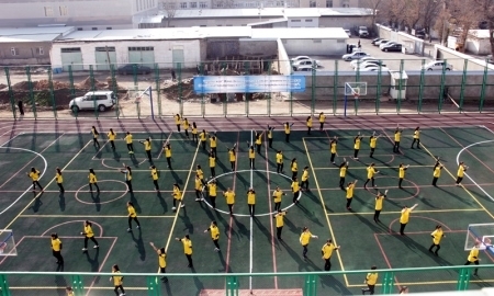 Студентам Южно-казахстанского пединститута подарили новый спортивный комплекс