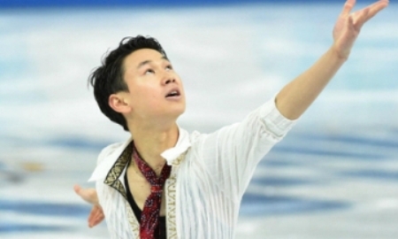 Денис Тен лидирует после короткой программы на этапе Гран-при во Франции