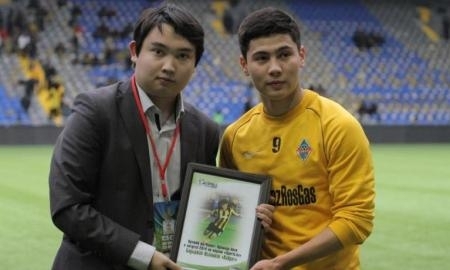 Исламхан получил свои дипломы