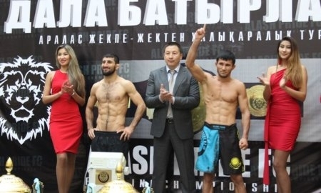 Фоторепортаж с церемонии взвешивания турнира по ММА «Дала Батырлары» 