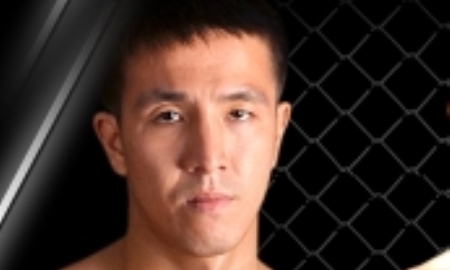 Ерлан Тлеуимбетов победой над французом Амином Мимуани дебютировал в профессиональном ММА