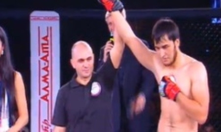 Кылычбек Саркарбаев выиграл у Алексея Харченко