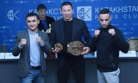 <strong>Кайрат Ахметов выиграл титул чемпиона мира ММА</strong>