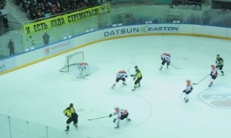 Видеообзор матча ВХЛ «Сарыарка» — «Ермак» 5:3 