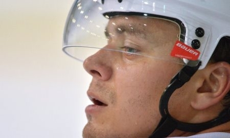 Алексей Угаров и Александр Горошанский не сыграют с «Барысом»