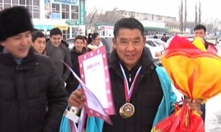 Житель Алматинской области стал чемпионом международного турнира по армрестлингу