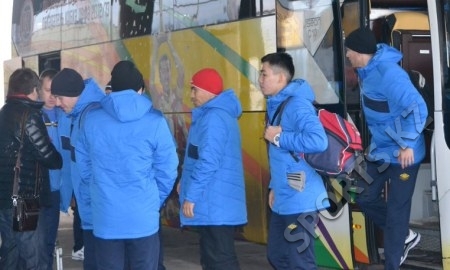 Фоторепортаж с отлета сборной Казахстана