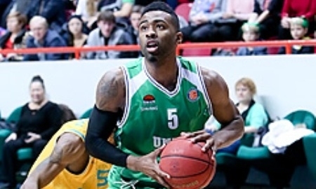 Отчет о матче ВТБ УНИКС — «Астана» 72:70