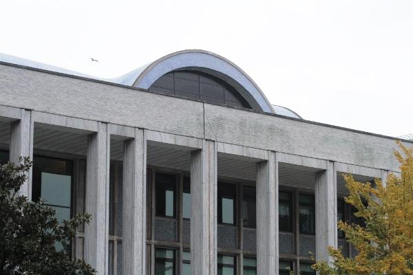 Стамбул встречает дождем