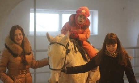 В Уральске после ремонта открылась ДЮСШ по конным видам спорта