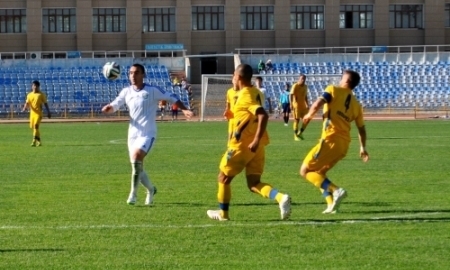 Санат Жумаханов — лучший футболист Первой лиги сезона 2014 года