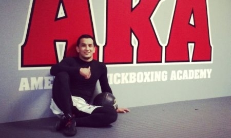 Османжан Касимов тренируется в зале «АКА»