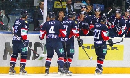 «Слован» — «Барыс» 3:2. С характером, но без очков