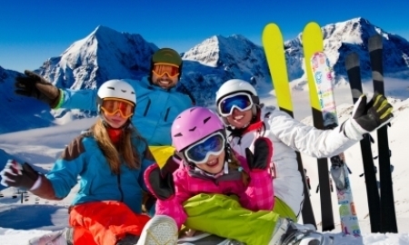 Сколько стоит заняться горными лыжами в Алматы