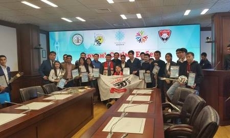 Президент Кызылординской областной федерации футбола встретился с болельщиками