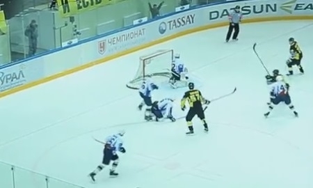 Видеообзор матча ВХЛ «Сарыарка» — «Рязань» 2:0