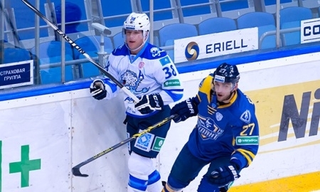 Фоторепортаж с матча КХЛ «Атлант» — «Барыс» 3:4