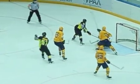 Видеообзор матча ВХЛ «Сарыарка» — «Дизель» 5:2 