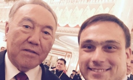 Селфи года Нурсултана Назарбаева и Ильи Ильина набрало уже 20 тысяч «лайков»