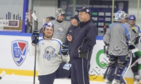 Фоторепортаж с тренировки «Барыса»