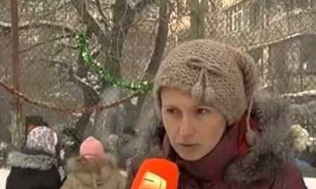 В Алматы жители построили у себя во дворе настоящий ледовый каток