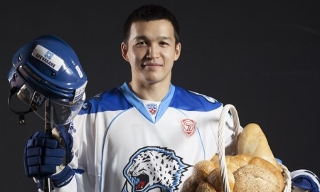 Талгат Жайлауов принял участие в «хлебной» фотосессии