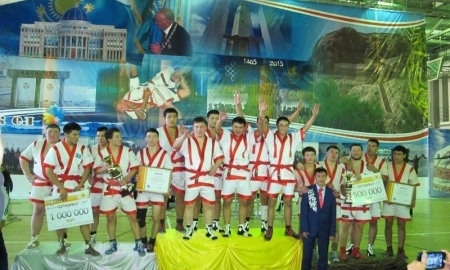 В Жанаозене прошел турнир по казакша курес