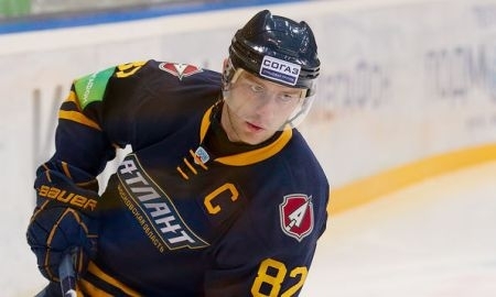 Накануне матча с «Барысом» казанский «Ак Барс» усилился Константином Кольцовым