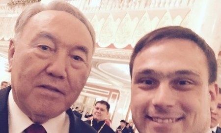 В казнете набирает популярность флешмоб «Селфи года»