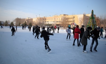 Для карагандинцев этой зимой залито восемь катков