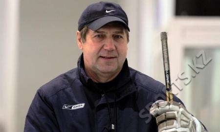 Старыгин вывелв  сборную в группу А