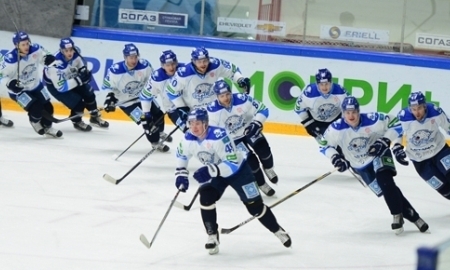 «Барыс» провел «двусторонку»