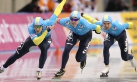 Сильнейшие казахстанские конькобежцы проводят сбор в Астане 
