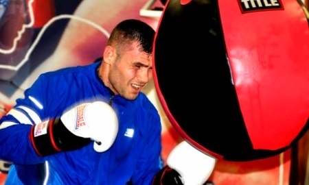 Фото с подготовки Мартина Мюррея к бою с Геннадием Головкиным