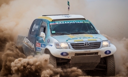 Экипажи «Астаны» продвинулись в вверх в «генерале» «Дакара»