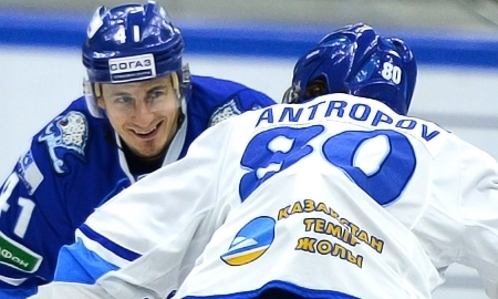 «Барыс» провёл двусторонний матч