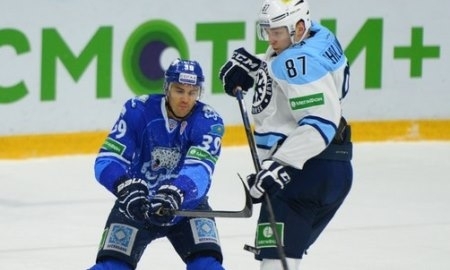 Фоторепортаж с матча КХЛ «Барыс» — «Сибирь» 3:2