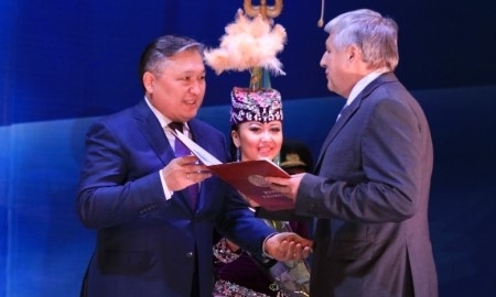 Директор «Тулпара» награжден Почетной грамотой