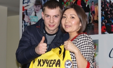 Футболисты «Тобола» продали свои футболки на благотворительном аукционе