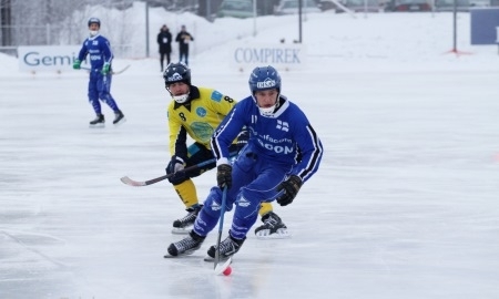Сборная Казахстана по бенди трижды проиграла Финляндии